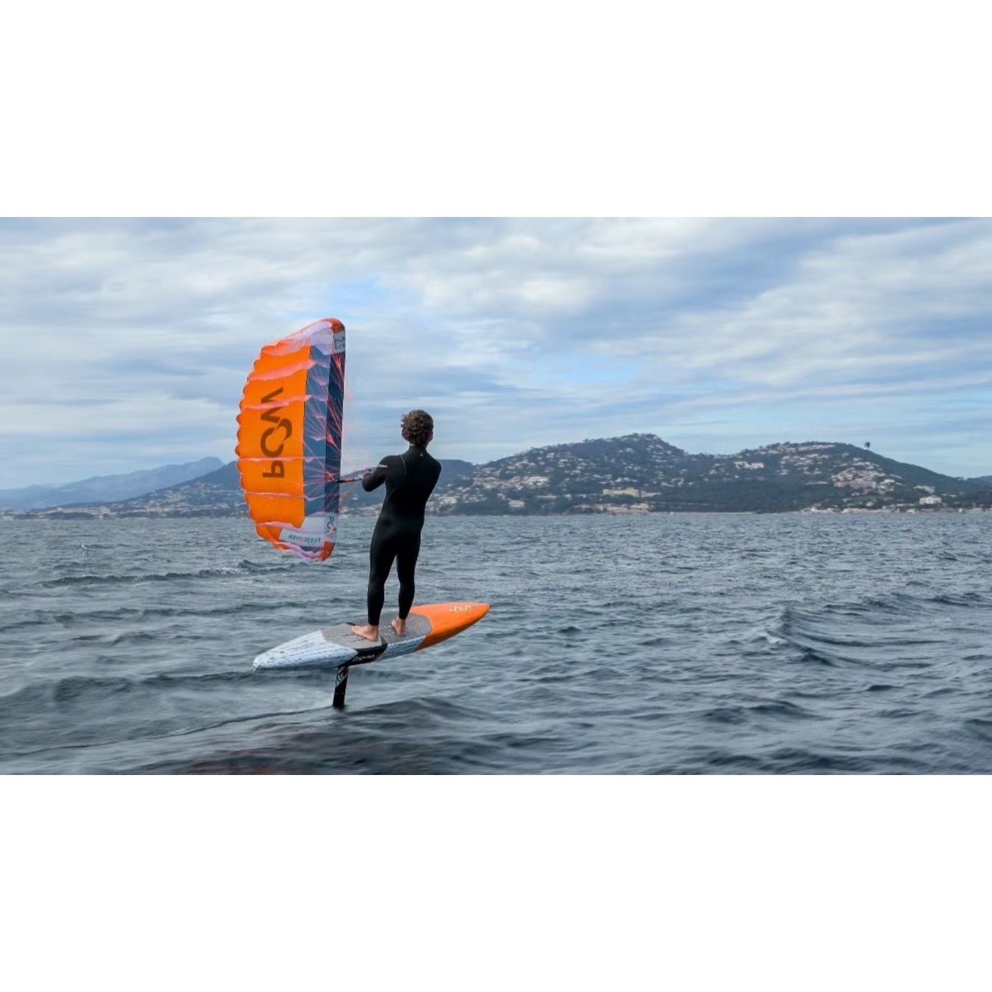 Flysurfer POW ParaWing - Action Shot 1